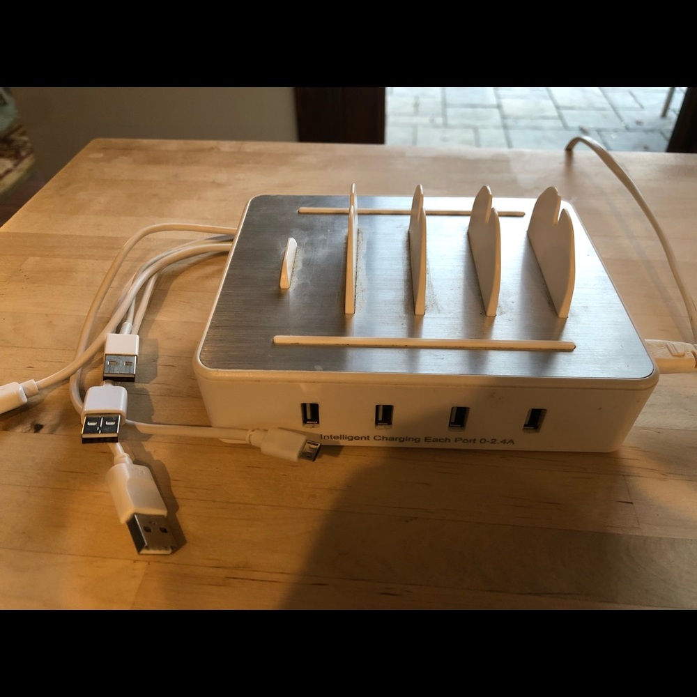 Multiple charging station with 4 usb cords